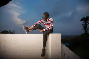 StoneBwoy - Kiss And Cry (Mixed By JMJ)